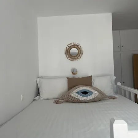 Aparthotel White Island
