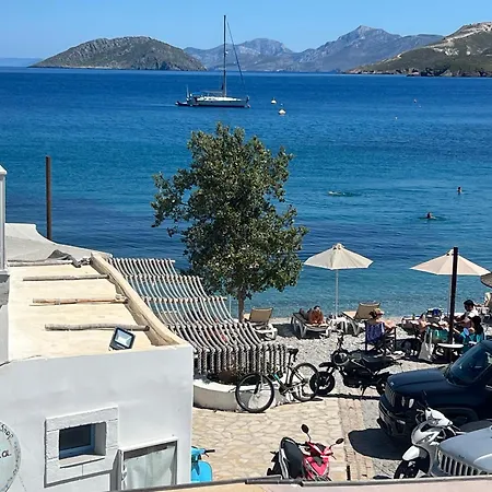 Hotel apartamentowy White Island