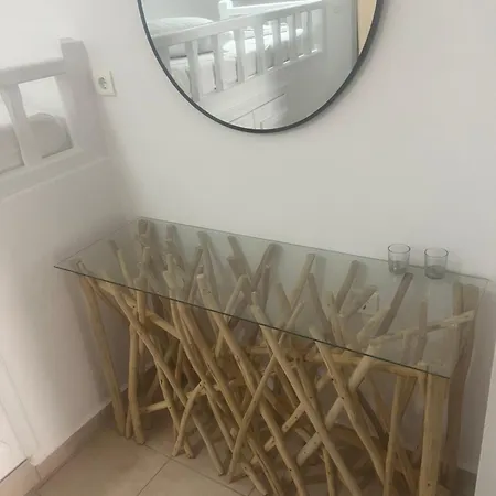 Hotel apartamentowy White Island 3*