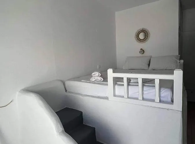 White Island 3* Panteli