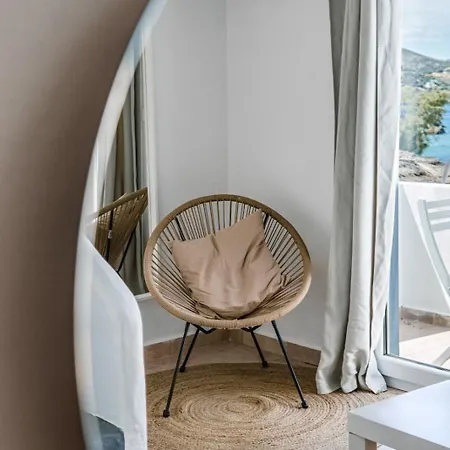 Aparthotel White Island